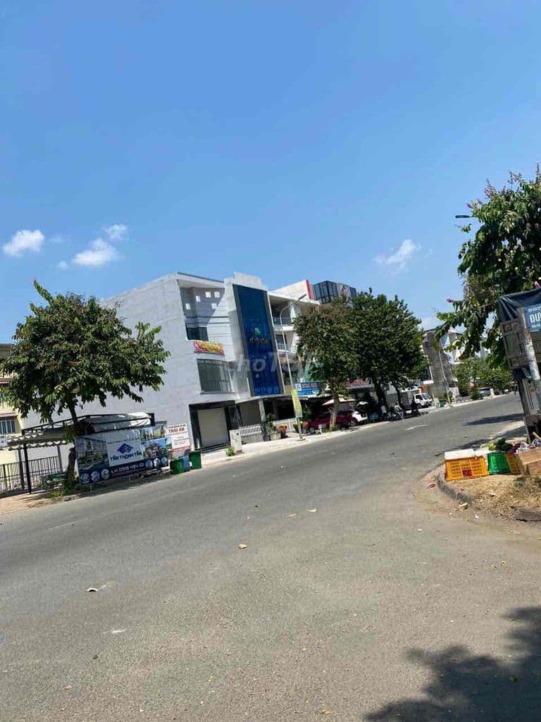 BÁN 1 CẶP NHÀ ĐẤT ĐƯỜNG 30m Huy CẬN Nối Dài Khu KHANG ĐIỀN - Ảnh 3