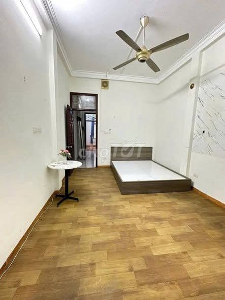 bán nhà 2 mặt ô tô Đường Láng Đống Đa - Ảnh 2