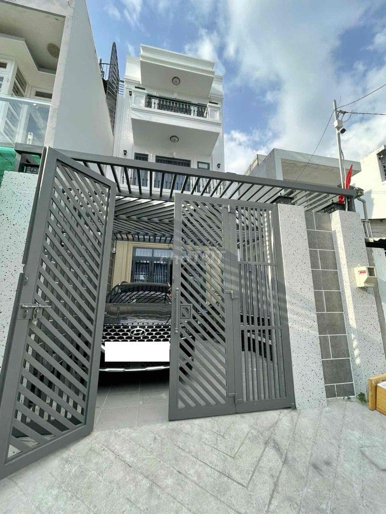 Nhà Phố Hiện Đại - Xây ở tâm huyết - Đường trước nhà 8m Huỳnh Tấn Phát