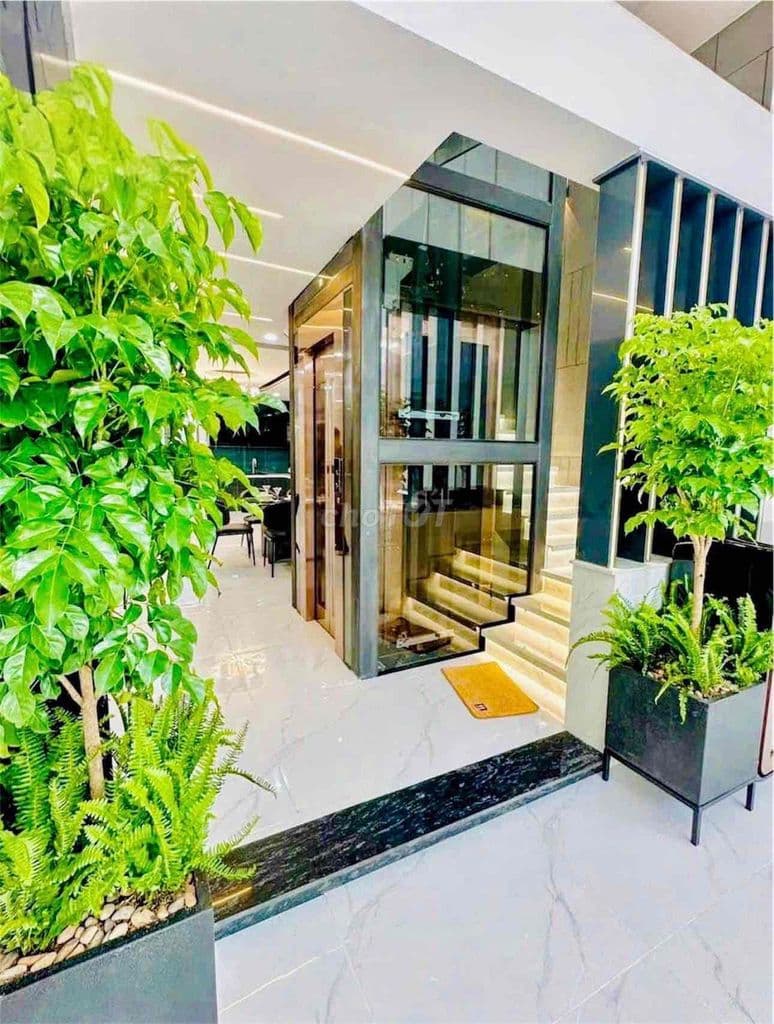 Nhà đẹp 5 tầng có thang máy, nội thất cao cấp - 88M2 - hẻm xe hơi - Ảnh 2