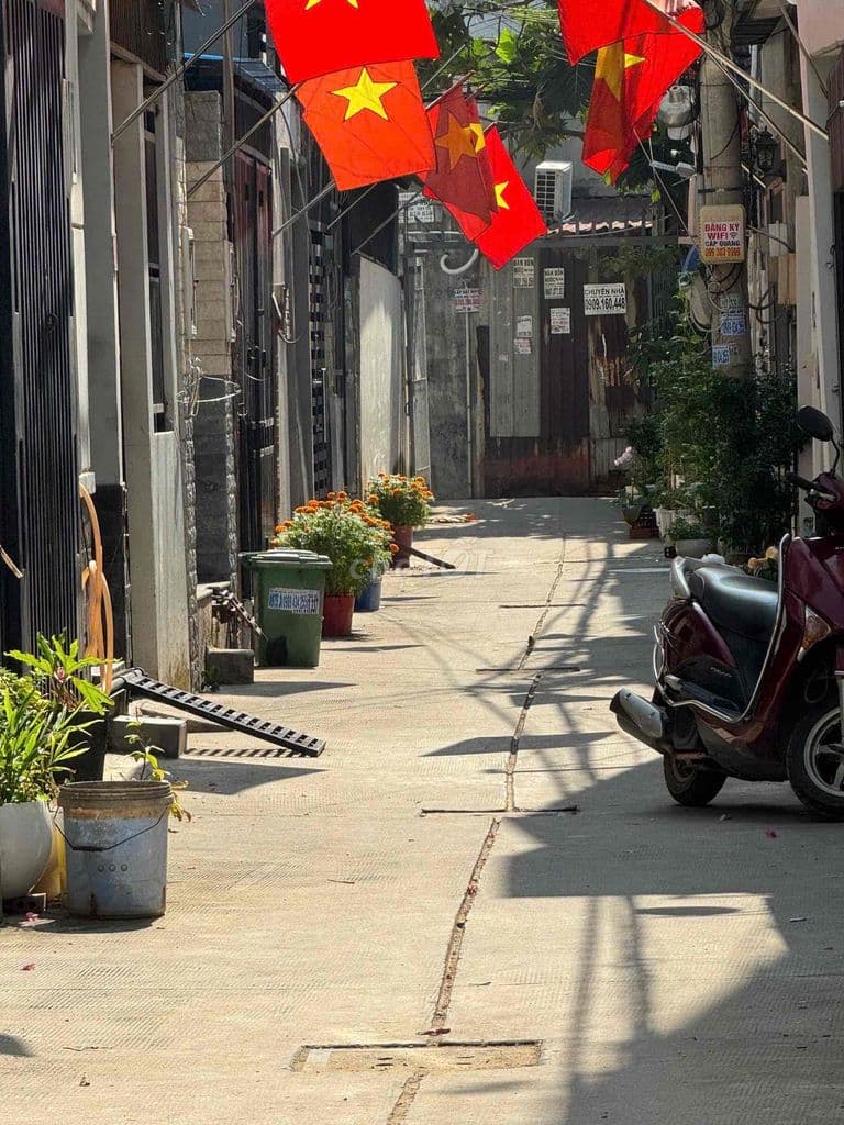 bán nhà gần chợ hiệp bình, mặt tiền hẽm xe hơi, hàng hót nhất khu vực