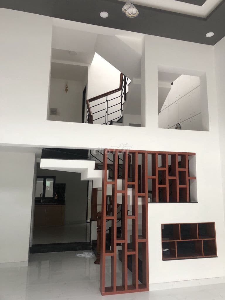 NHÀ ĐƯỜNG NGUYỄN VĂN QUÁ, GẦN CHỢ CẦU, 5x13m, HẺM THÔNG XE HƠI - Ảnh 2