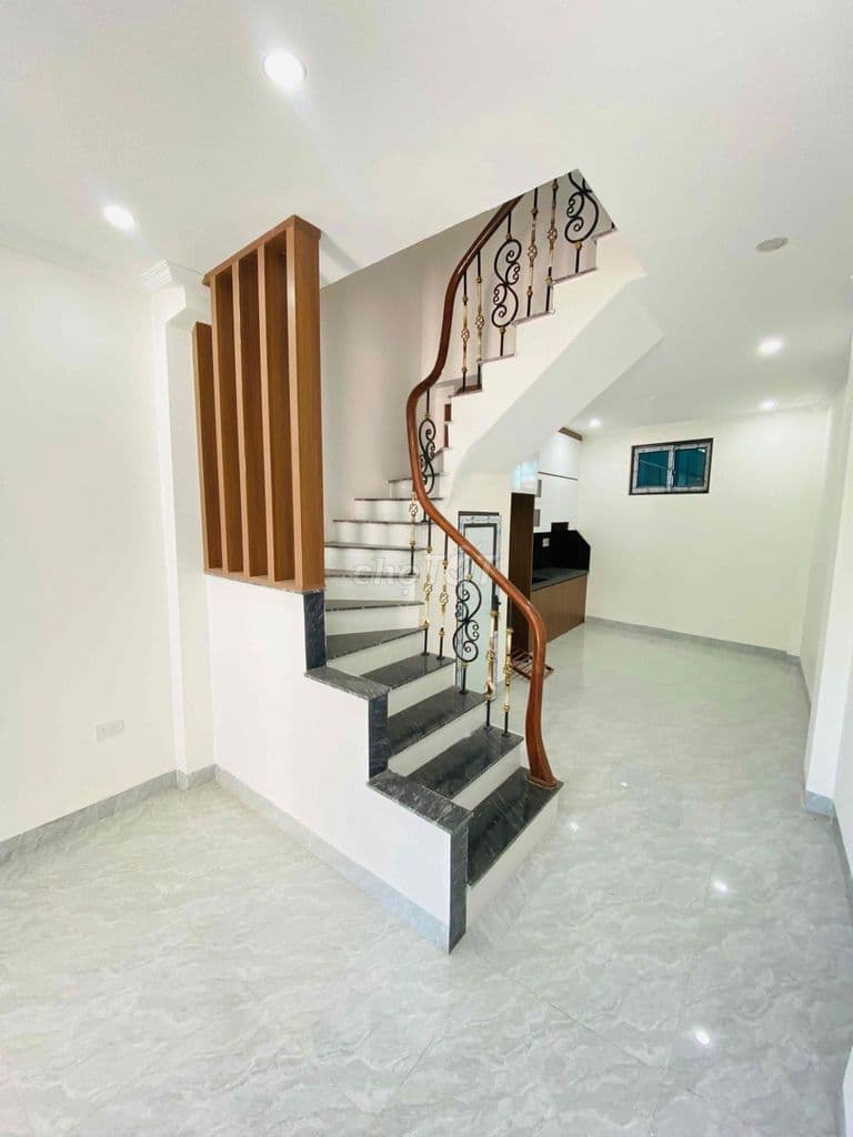 CHÍNH CHỦ BÁN NHÀ MỚI PHỤNG CHÂU, Ô TÔ ĐỖ, CẠNH TRƯỜNG ĐHTD THỂ THAO