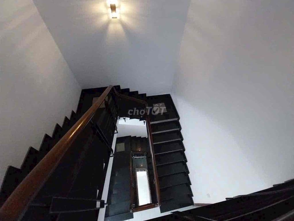 Mặt Tiền đường lll KDC Khang Điền, Dt:156m2/21.5 Tỷ