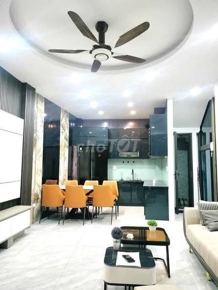 bán nhà 7 tầng Đống Đa view hồ nội thất cao cấp
