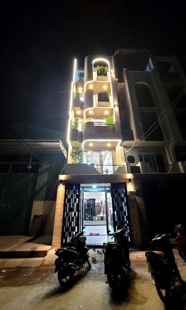 Siêu Phẩm Luxury 4m x 22m. Có Thang Máy 1/ Hẻm nhựa 8m Thạnh Xuân 25