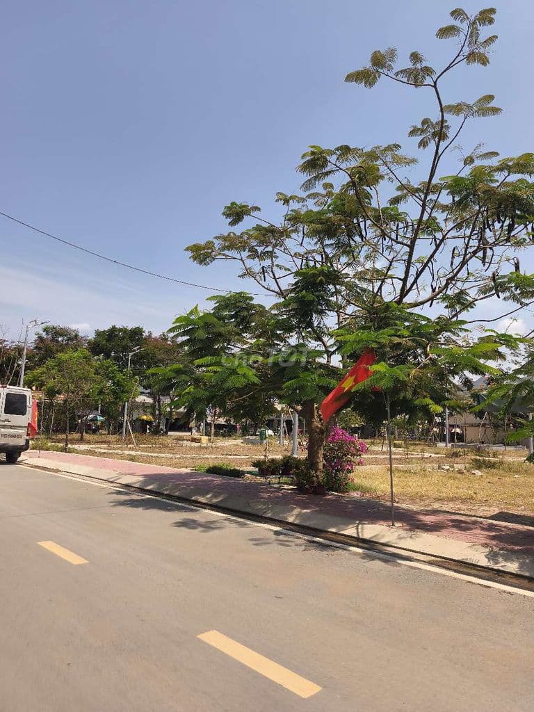 ĐẤT NGUYỄN XIỂN GẦN VINHOMES