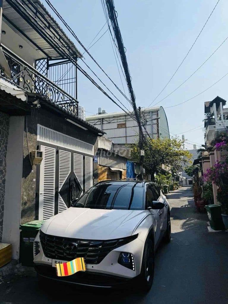 Bán nhà Phan Huy Ích , 5x15m , ngay Emart , chỉ hơn 5 tỷ