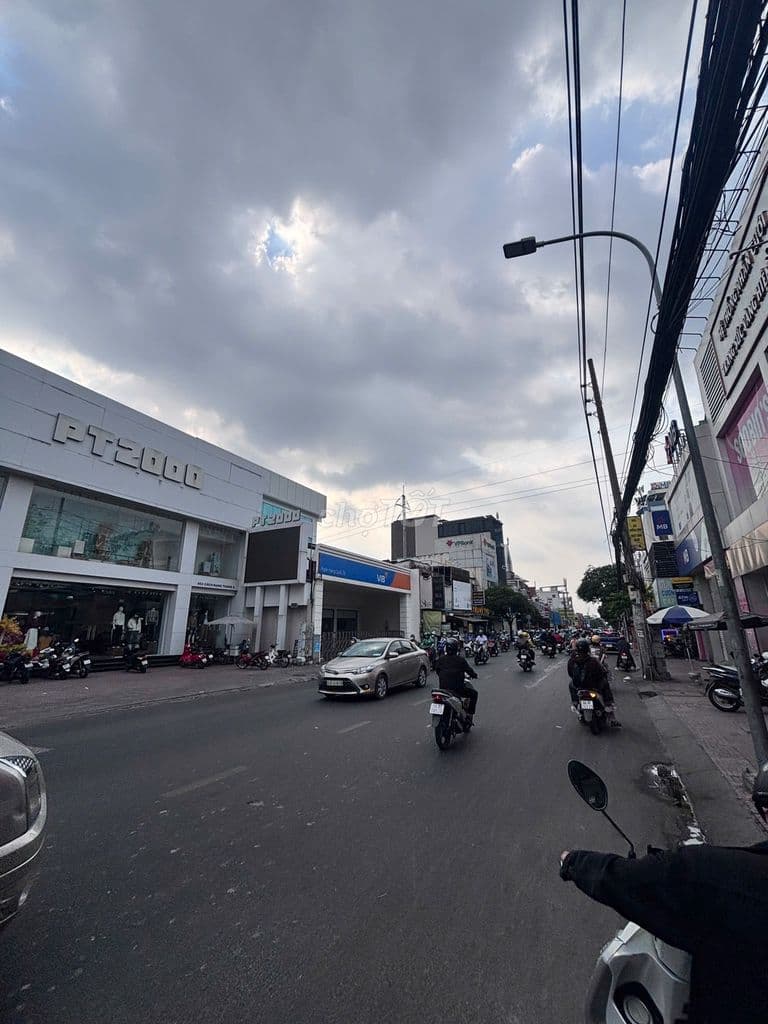 BÁN NHÀ MẶT TIỀN ĐƯỜNG CHẤN HƯNG QUẬN TÂN BÌNH