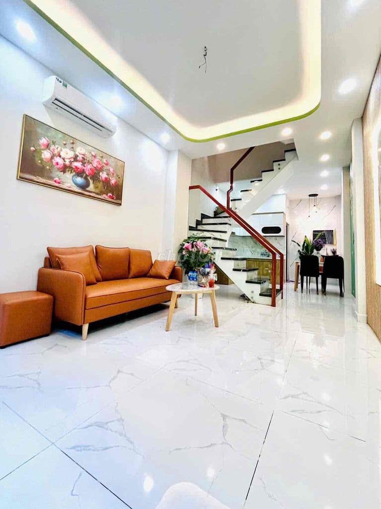 Nhà mới thiết kế sang trọng - 1 trệt 2 lầu st 4PN 3WC - Giá 6.5 tỷ - Ảnh 2