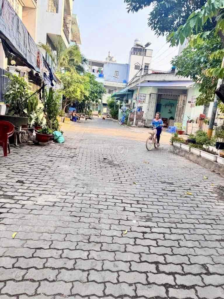 GIẢM MẠNH – NHÀ 3 TẦNG- MỚI ĐẸP Ở NGAY-– GẦN MT BÌNH LONG CHỈ 3.68 TỶ - Ảnh 2