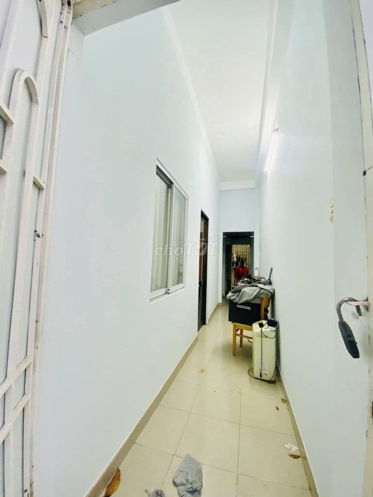 Bán nhà Tân Phú gần Aoen 95m2 3 tầng chỉ 9,9 tỷ - Ảnh 3