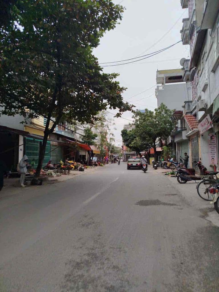 Đất Phú Lãm-gần ĐH Đại Nam-ngõ thông-ô tô đỗ gần-mt rộng-giá đầu tư