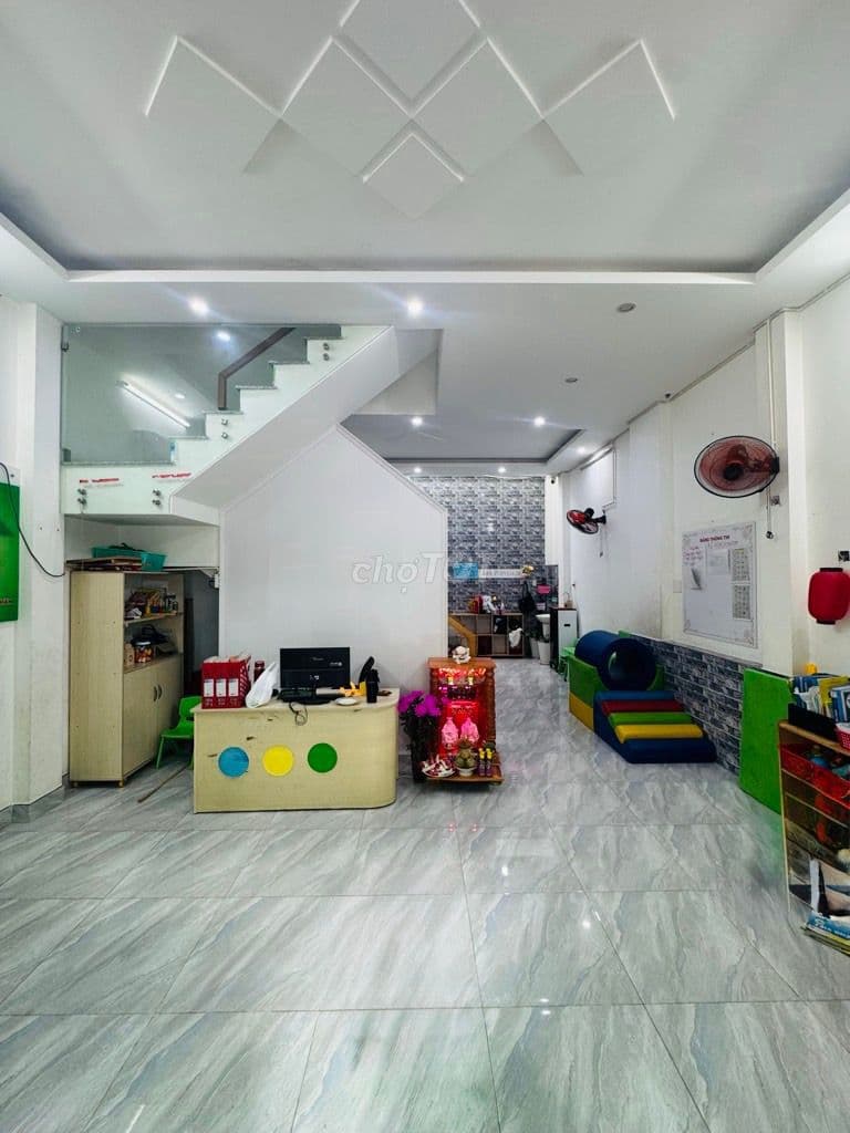 NHÀ 3 TẦNG NGANG 5.5M GẦN CHỢ BÀ HOM, KHU PHÂN LÔ ĐẸP GIÁ HƠN 5 TỶ - Ảnh 3