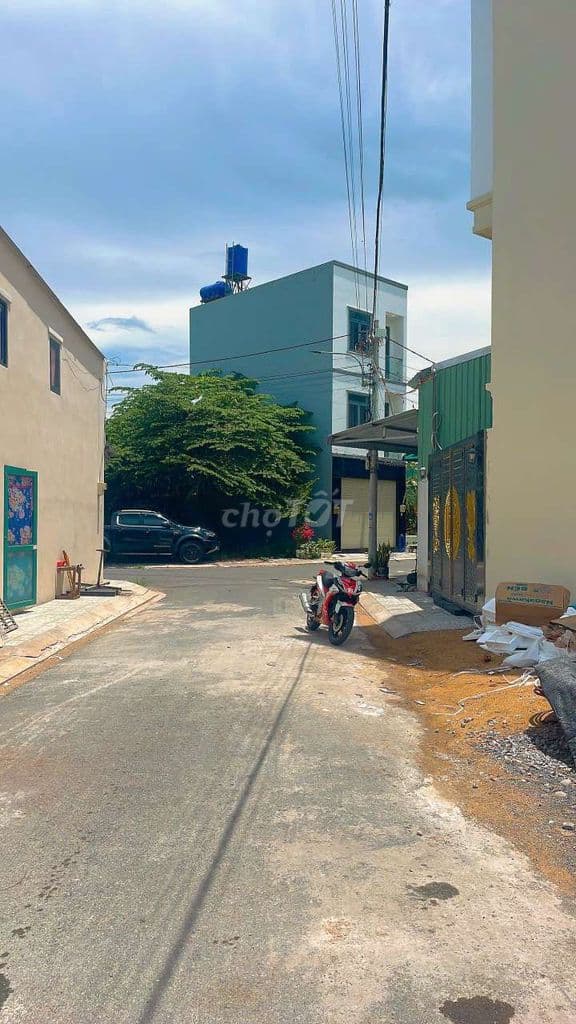 Bán đất 4,2m x 14m đường Võ Trần Chí Tân Tạo Bình Tân SHR Giá 3ty1