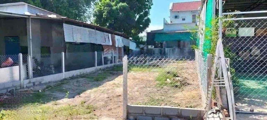 ĐẤT MẶT TIỀN QUẬN 9 - NGAY SÁT KHU CÔNG NGHỆ CAO - CHỈ 17TR/M²