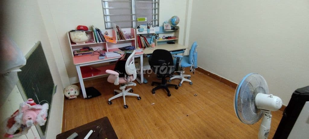 CHÍNH CHỦ BÁN NHÀ 3 TẦNG – NHỎ XINH, Ở NGAY – FULL NỘI THẤT