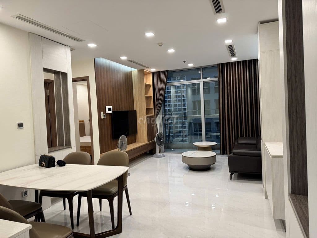 Bán căn hộ 2pn,88m2, full nội thất, tầng cao, Vinhomes Central Park