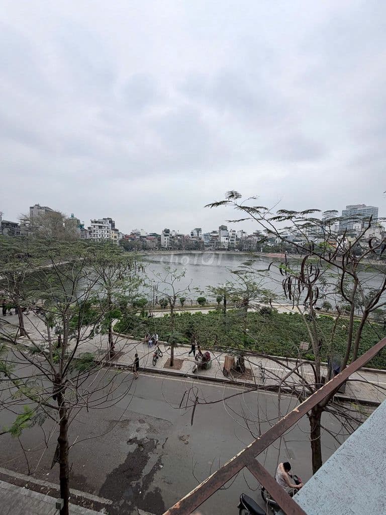 Nhà mặt phố Văn Chương, mặt hồ, kinh doanh, 3 thoáng vĩnh viễn