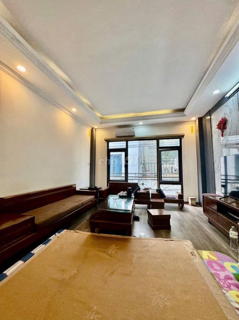 Bán nhà Giải Phóng 60m x 6 tầng, Thang Máy, ô tô vào nhà, 7 phòng ngủ