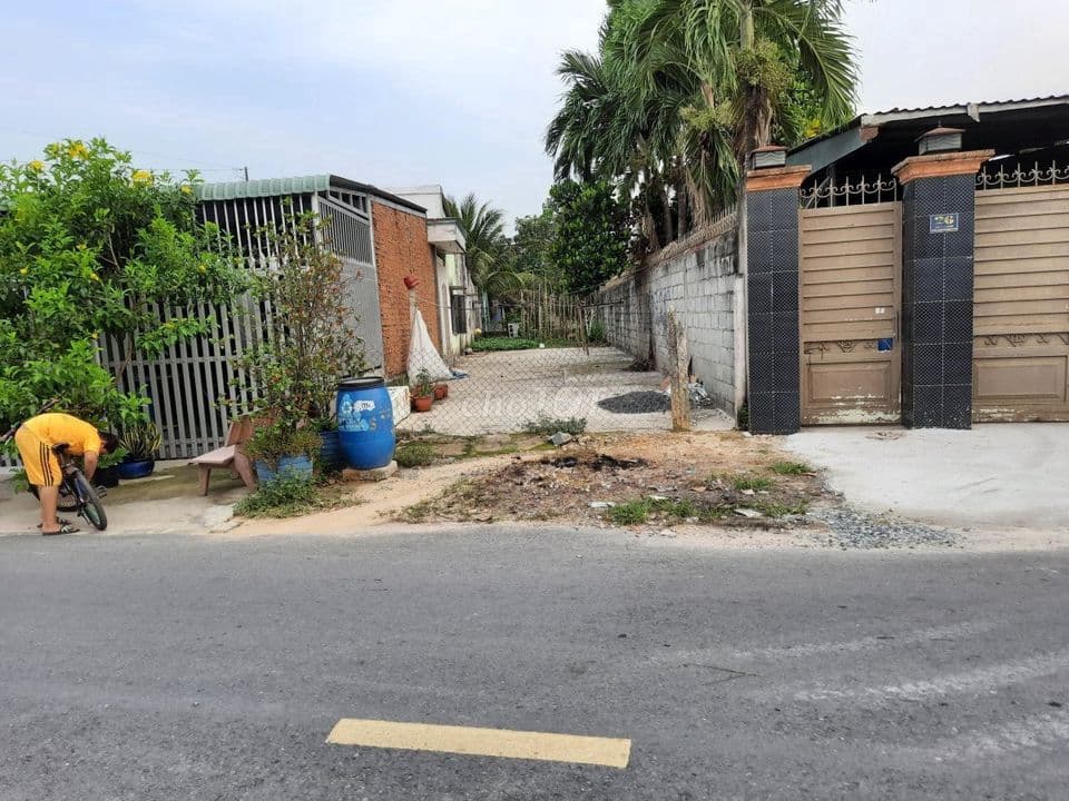 Bán đất SHR (5x41m Giá 1 tỷ 2) MT Nguyễn Văn Khạ ngay cầu vượt Củ Chi
