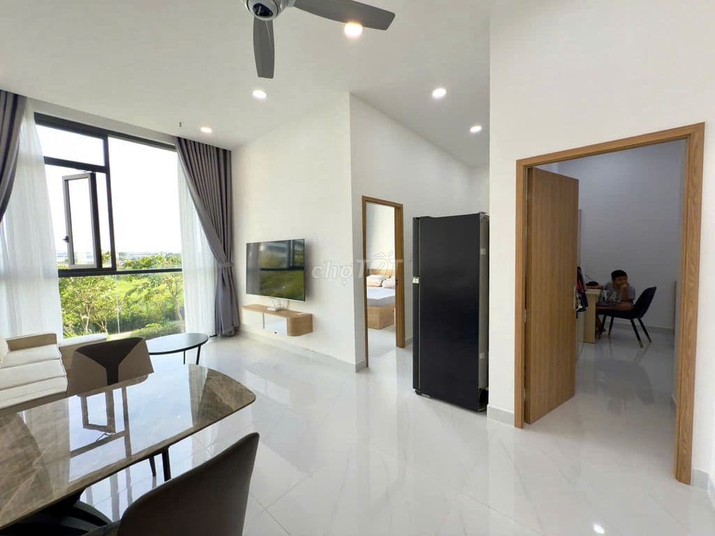 Bán căn hộ sổ hồng nội thất đẹp ctl dt61m2 giá 3.6 tỷ