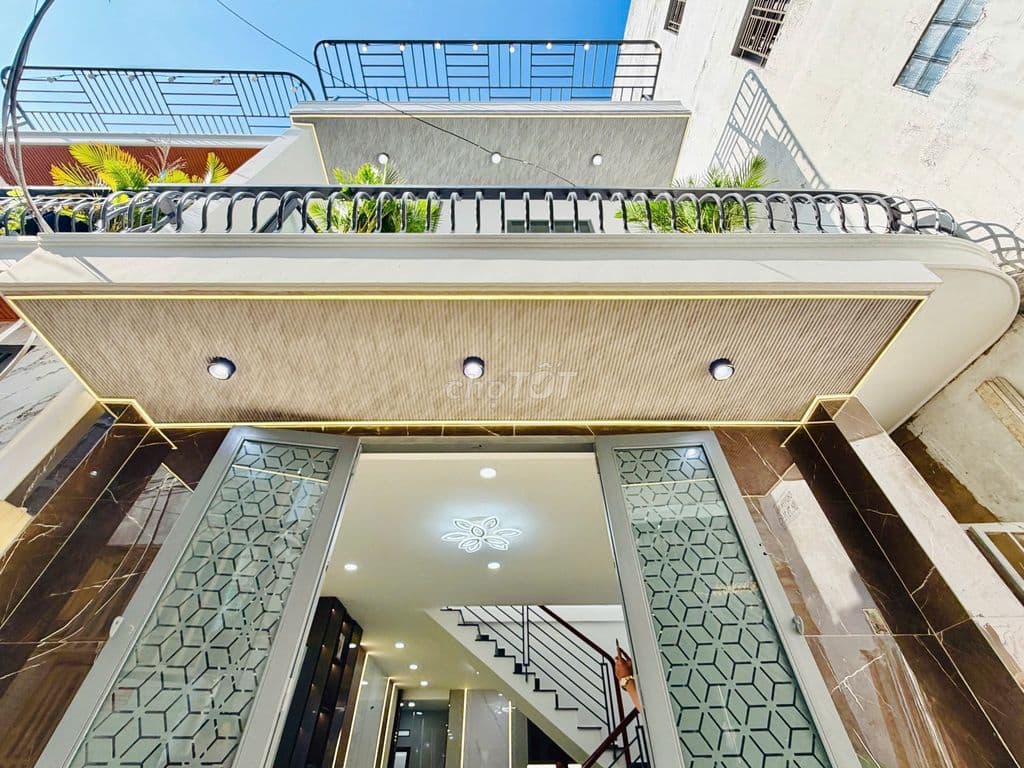 BÁN NHÀ NGAY SIÊU THỊ EMART 2 (PHAN HUY ÍCH) - 5.5 X 14M - 5.75 TỶ