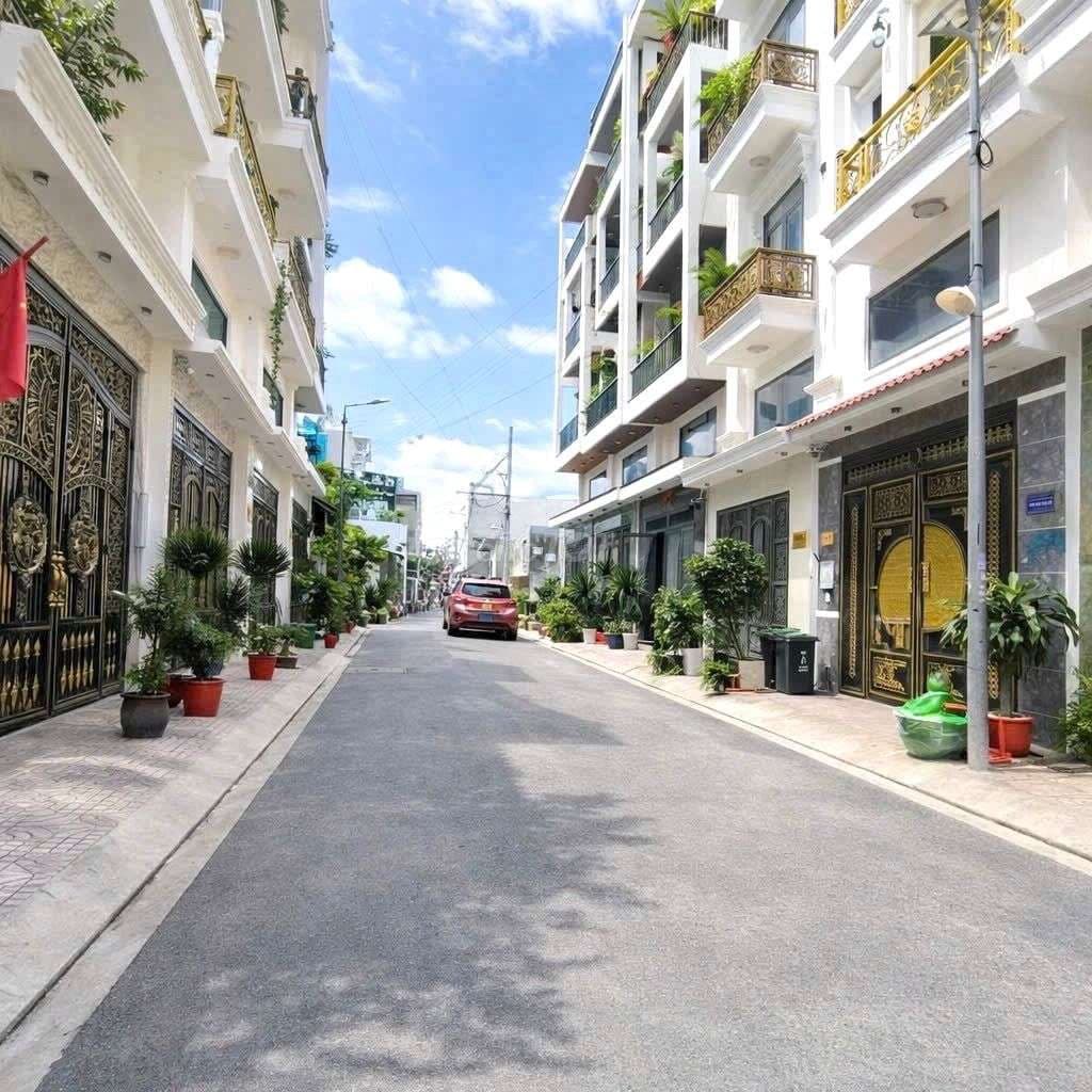 Bán nhà Nguyễn Ảnh Thủ, 4x16m, 5 tầng, chỉ 5.65 tỷ, quận 12 - Ảnh 2