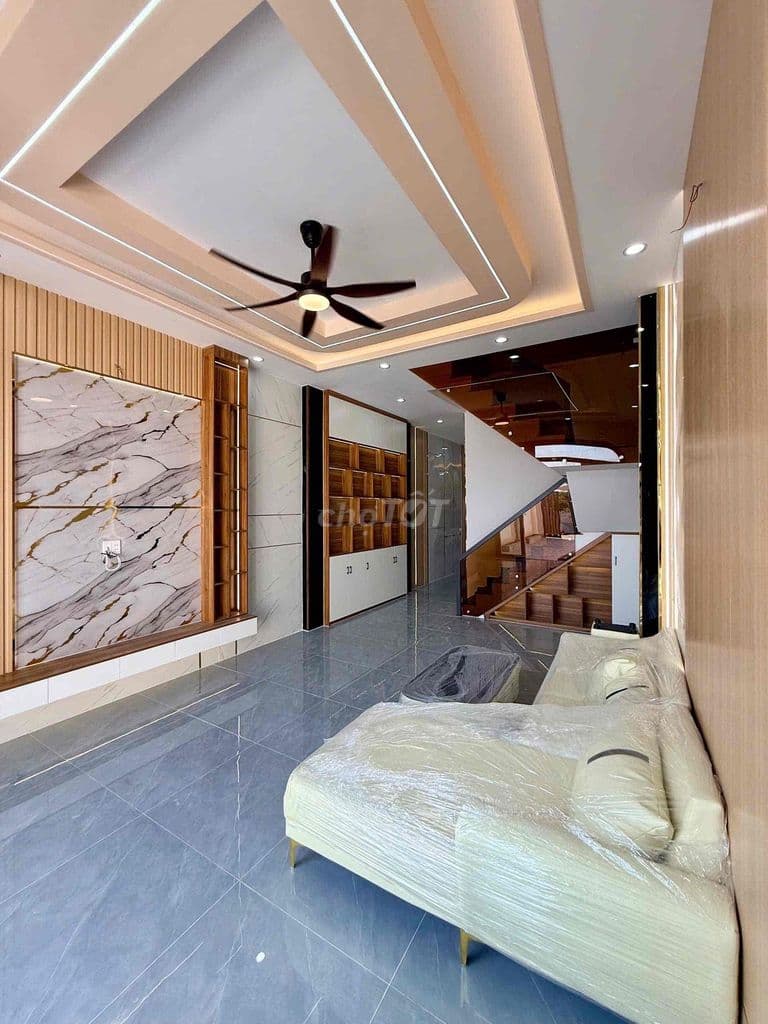 Nhà 1 lầu 144m2 SHR hoàn công sát trường học. TT trước 1tỷ5 nhận nhà