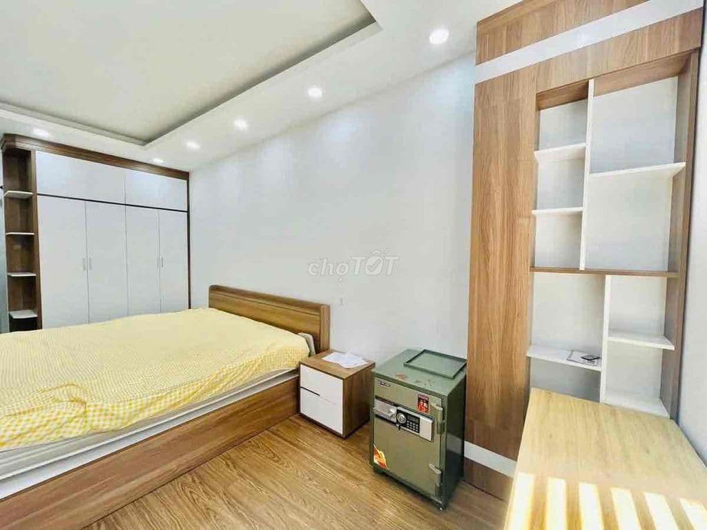 Kịch sàn, Tôn Đức Thắng, full nội thất, sân xe, ngõ thoáng, 50m oto đỗ - Ảnh 3