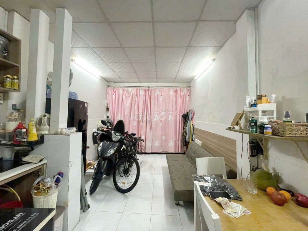 Tôi chính chủ bán nhà đẹp 2 tầng , KDC hiện hữu .Chỉ 1,39 tỷ