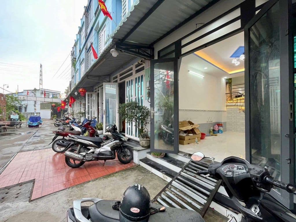 Bán Nhà đẹp ngay Chợ Gà đường Xe Hơi Giáp Quận 12 - Ảnh 3