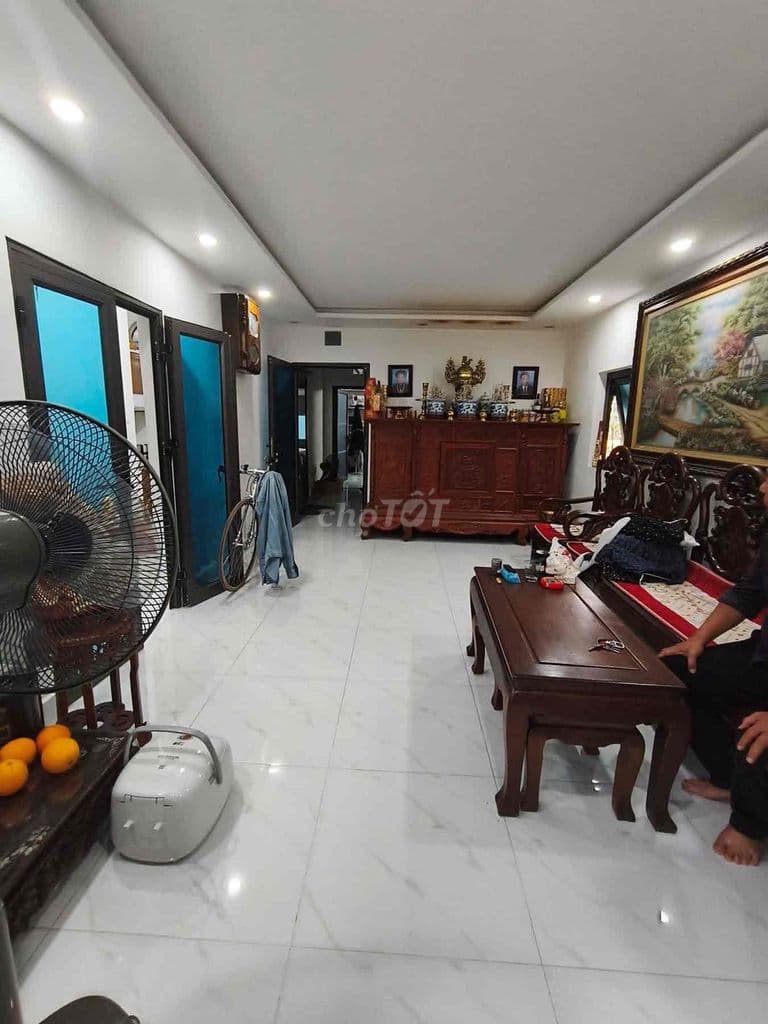 Vĩnh Hồ chỉ 4,5 tỷ nhà đẹp sổ đỏ tt tầng 2 lô góc 3 thoáng 39/120 m2