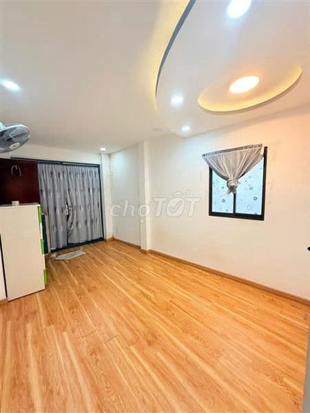 NHÀ BÁN QUẬN TÂN BÌNH GẦN SÂN BAY CHỈ NHỈNH 4 TỶ - Ảnh 2