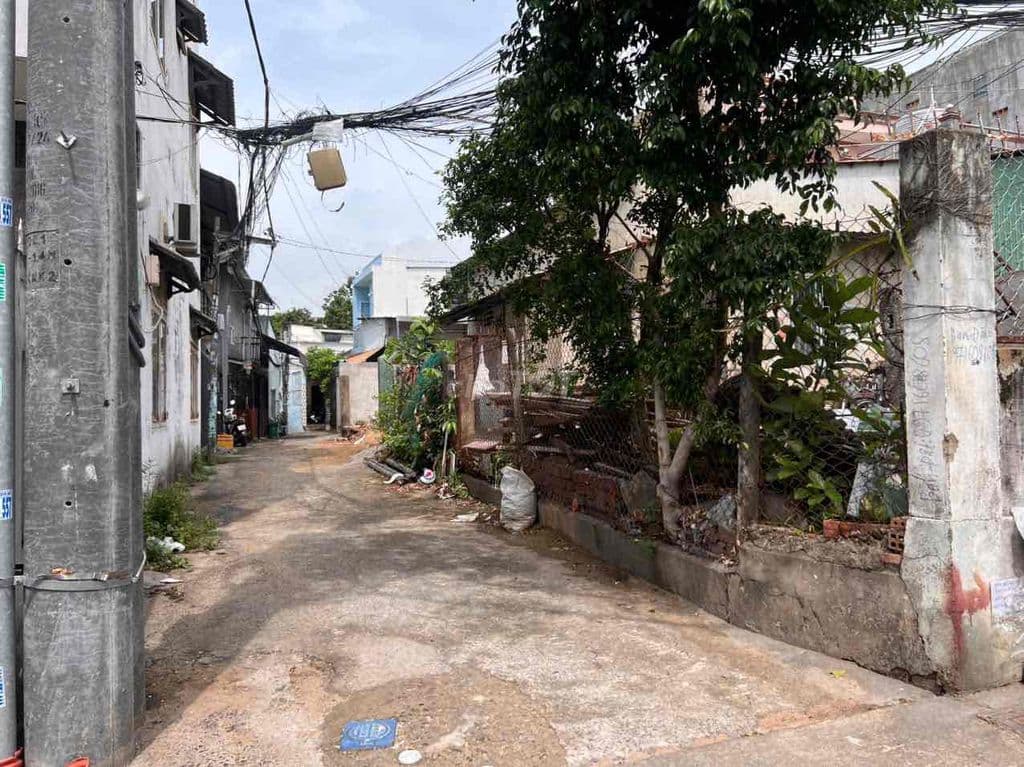 Nhà hẻm XE TẢI giá rẻ nhất thủ đức phù hợp xây villa, rẻ nhất thủ đức