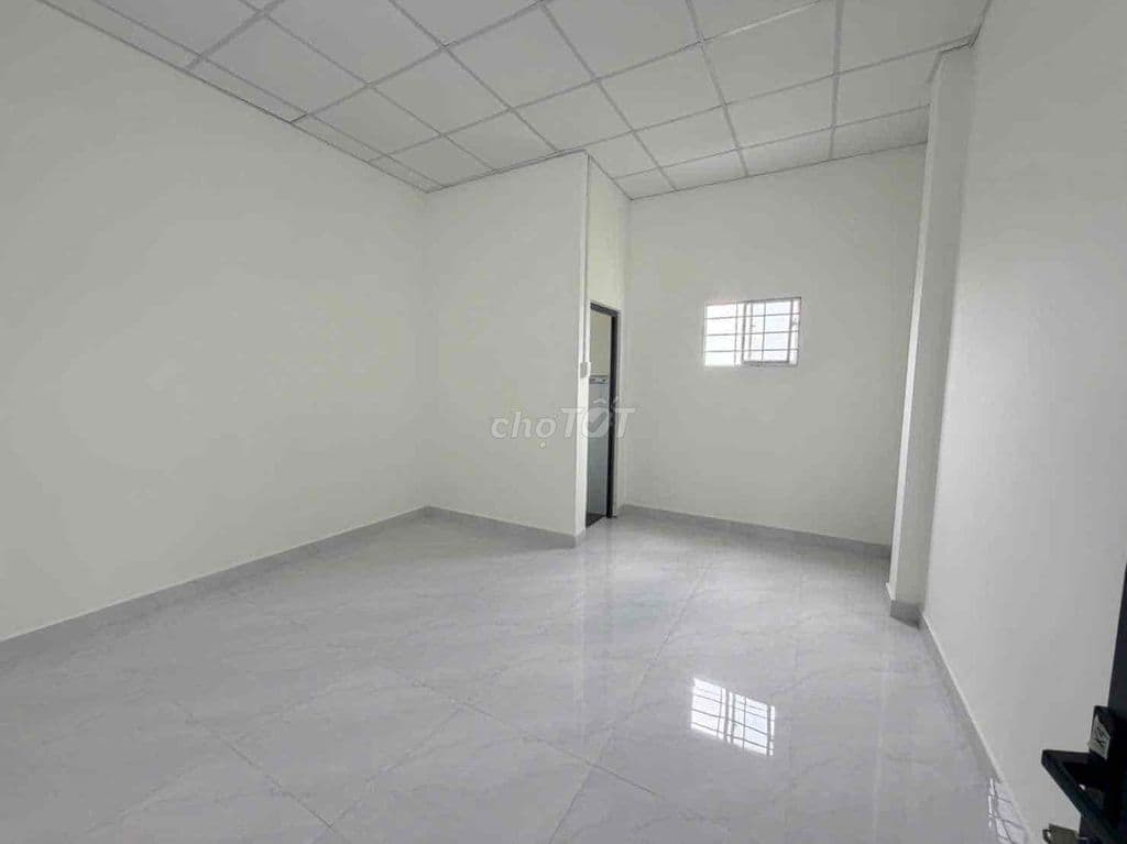 nhà xây mới có hoàn công đối diện trường đh nguyễn tất thành apđ.q12 - Ảnh 2