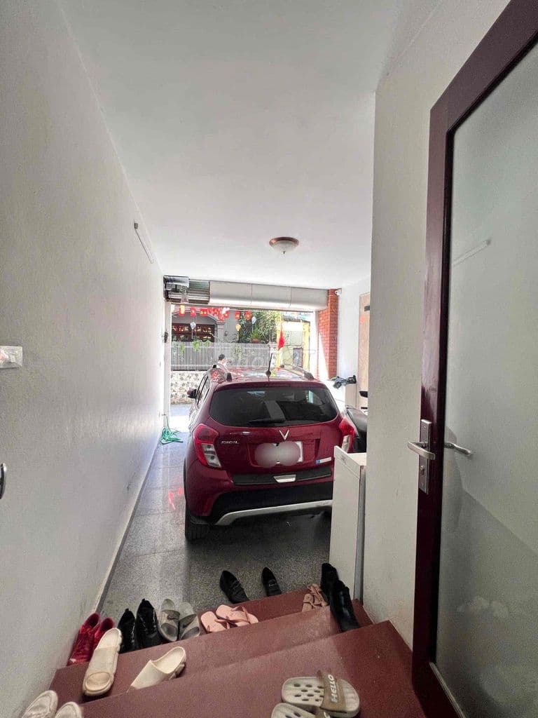 Ô TÔ TRÁNH GARA OTO CẠNH CIPUTRA 70m RỘNG 3.9m 4 TẦNG ĐẸP 16 Ty - Ảnh 2