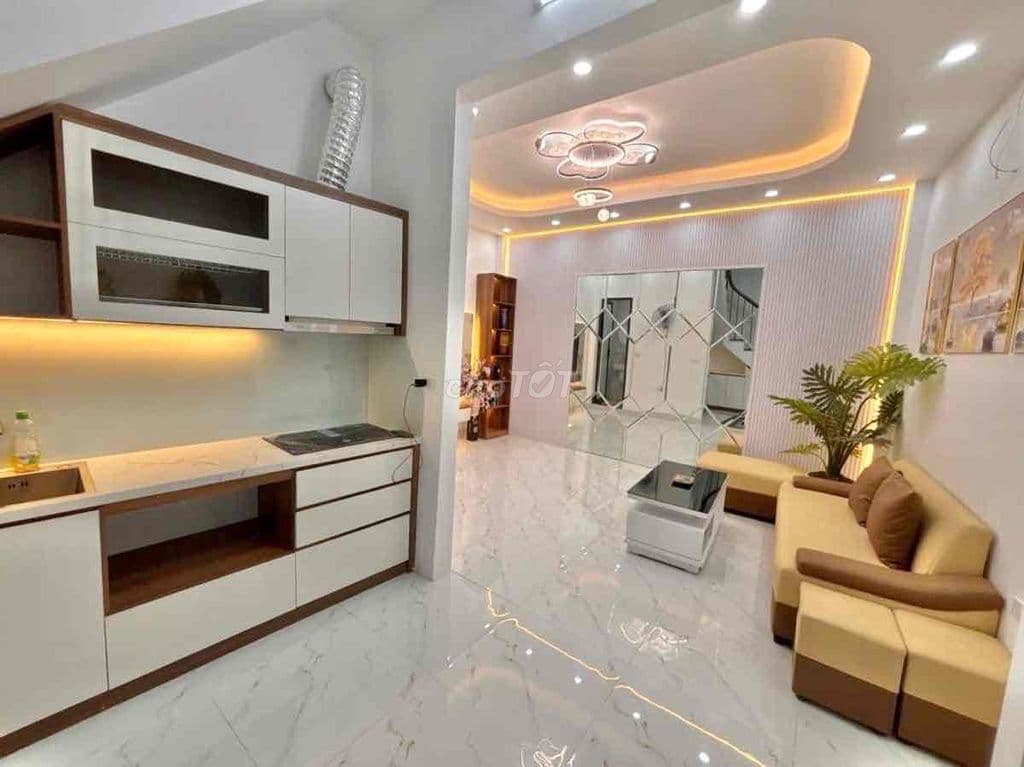 Sát phố Lò Đúc 43m2 x5T giá nhỉnh 8 tỷ sổ CC 2 thoáng ngõ nông nhà đẹp - Ảnh 2