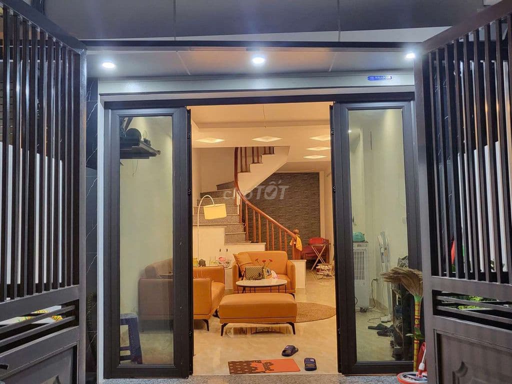Bán nhà 2 tầng giá rẻ - Ảnh 2