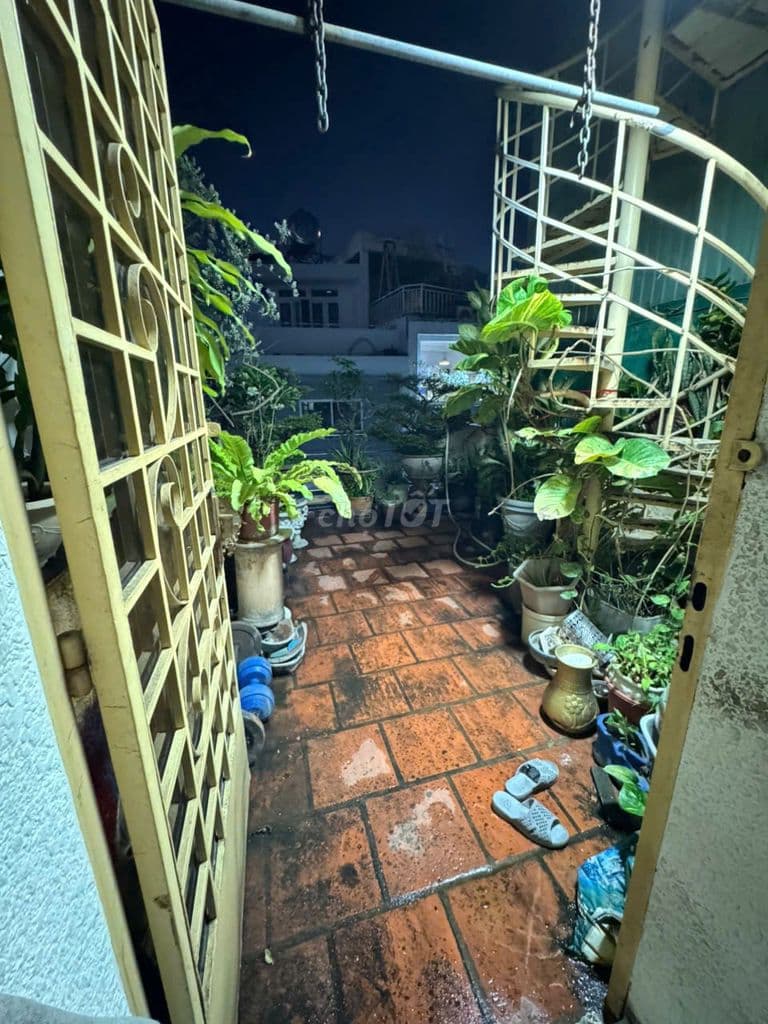 Bán nhà hẻm 108 Trần Quang Diệu, 2 lầu + ST, DTSD 153m2, 4PN - Ảnh 2