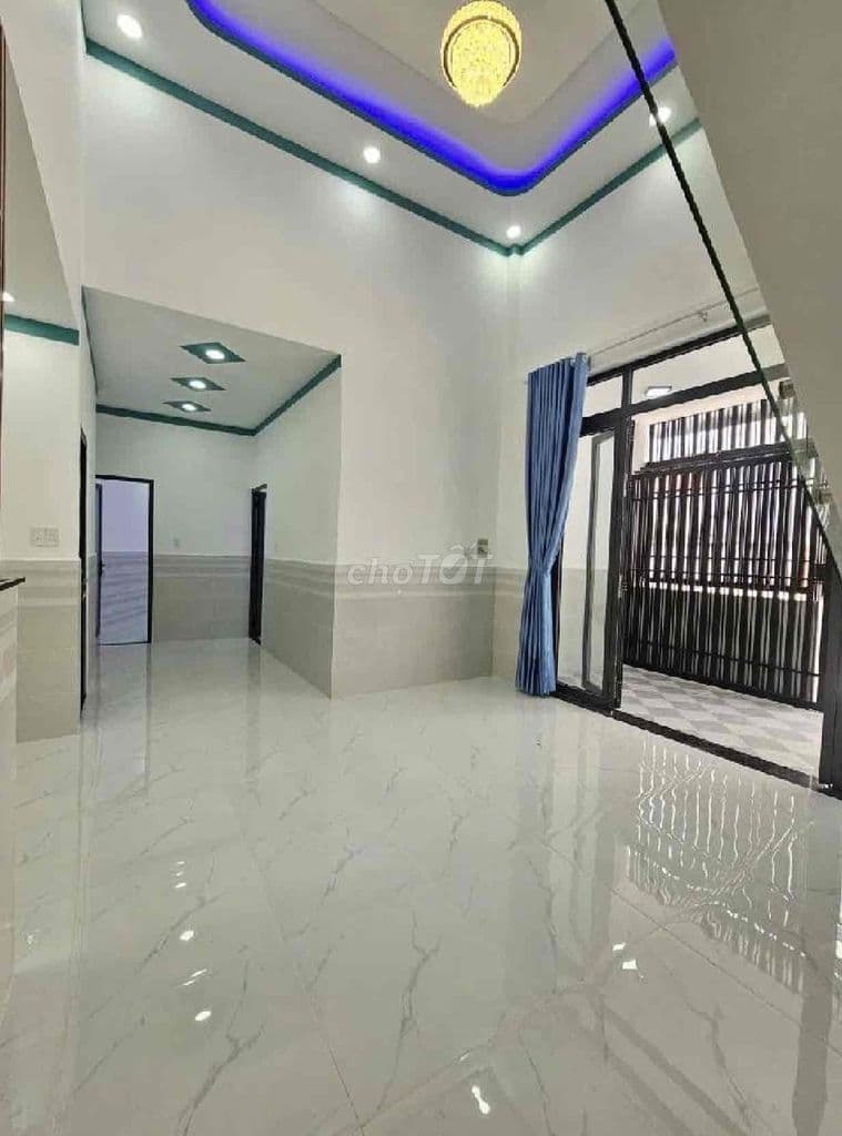 BÁN NHÀ ĐẸP HÓC MÔN – NGANG 12M HIẾM – XE HƠI TỚI NHÀ – GIÁ 3.999TY TL - Ảnh 2