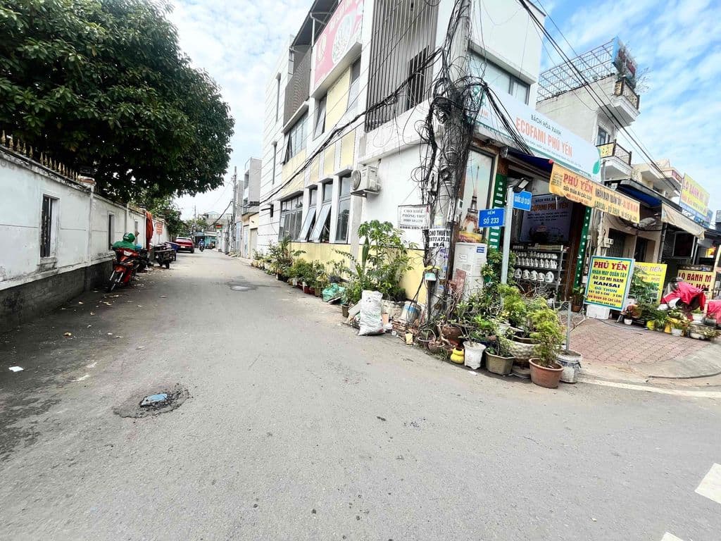 Bán đất (4,5x17m ~ 75m²) - hẻm nhựa 1/ Quốc lộ 13 cũ - xây được 6tầng