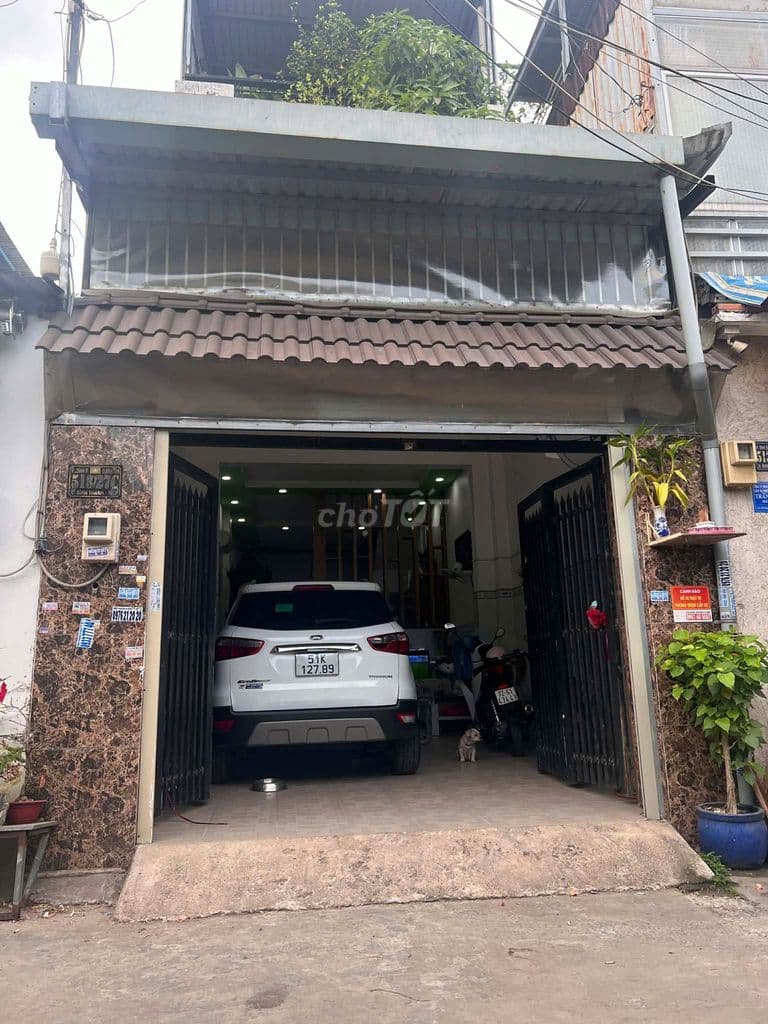 NHÀ HẺM XE HƠI TẬN NƠI 4X15 PHÙ HỢP MUA Ở LÂU DÀI HẺM 513 BÌNH THÀNH