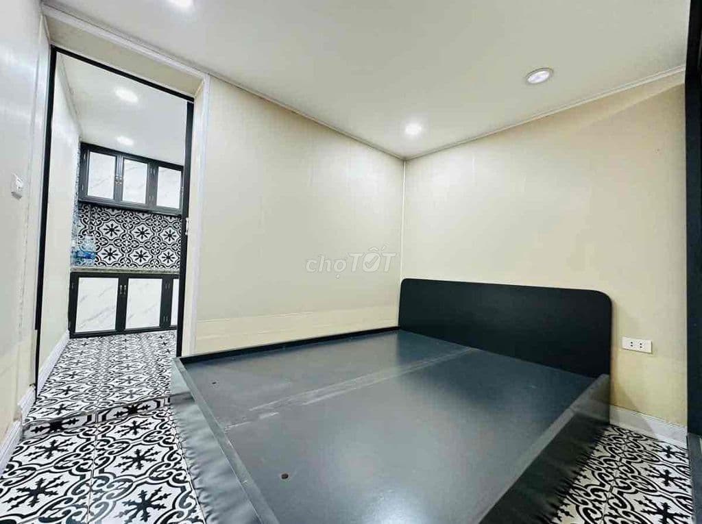 TT Thái Thịnh, tầng 1, ô tô đỗ, ngõ thông, 2 thoáng, sân riêng, KD tốt - Ảnh 2