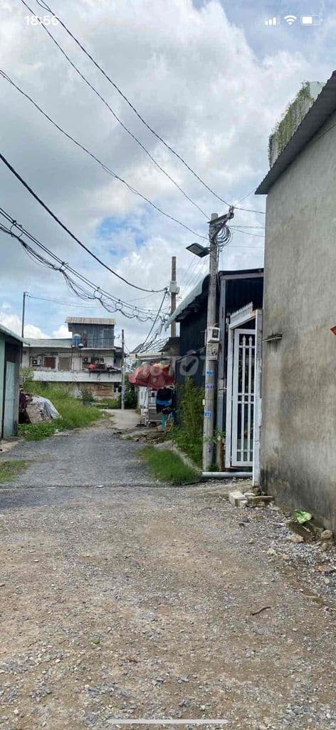 6 x 32m thổ cư 191m2 có dãy phòng trọ thu nhập 15 triệu/ tháng