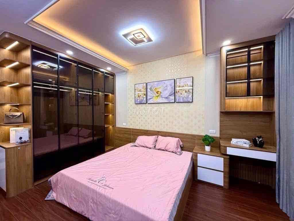 Tài Chính 9 Tỷ Nhà Đại Từ 40m MT4m 5 Tầng Ngõ Rộng Chỉ 10m Ra Mặt Phố - Ảnh 2