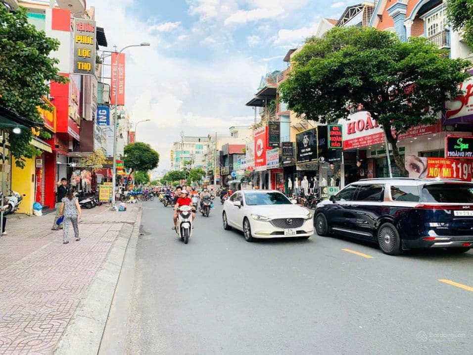 Bán nhà mặt tiền đường Gò Dầu, gần Aeon Mall Tân Phú