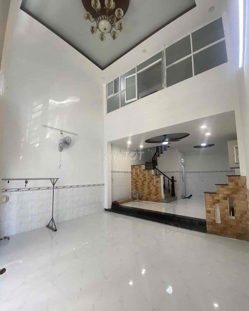 NHÀ HBG GÒ CÁT P PHÚ HỮU QUẬN 9 50M2 4,5X11M SỔ HỒNG