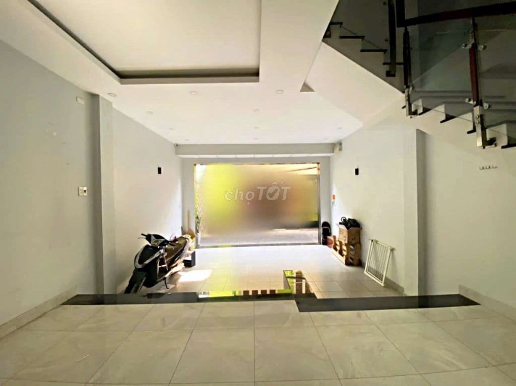 NHÀ 4 TẦNG - NGANG 5.3M - CÁCH MẶT TIỀN 20M - Ảnh 2