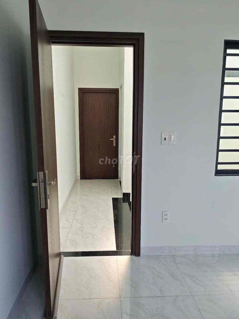NHÀ ĐẸP 2 TẦNG GIÁ TỐT TRUNG CHÁNH GẦN NGUYỄN ẢNH THỦ NHÀ ĐẸP Ở NGAY - Ảnh 3